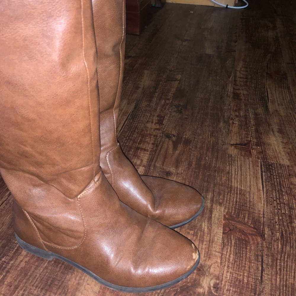 y’all brown boots (knee-high)